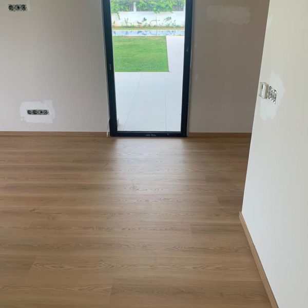 ee270689-ac52-4e35-a789-21718ff5e4db